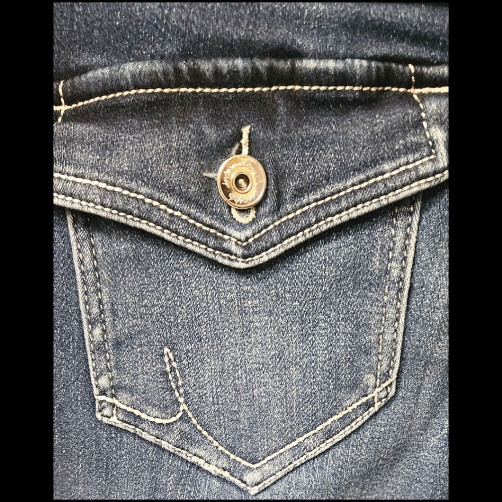 INCβWomen's Denim distressed Low rise Skinny Boot Cut Jeans Size 6P - Picture 11 of 16